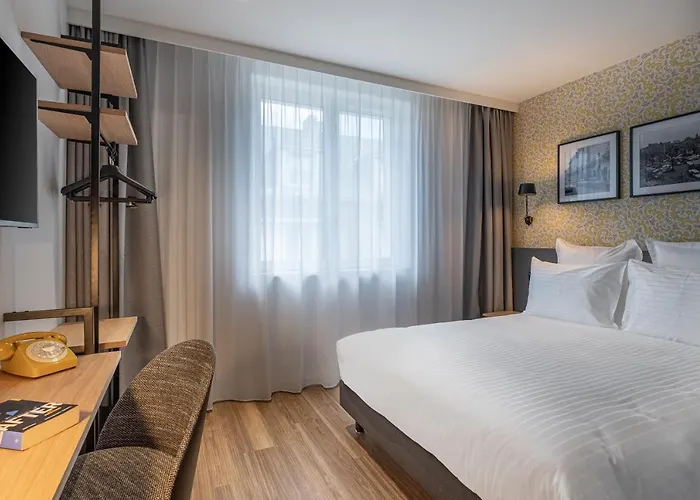 Hotel Ferdinand Tours