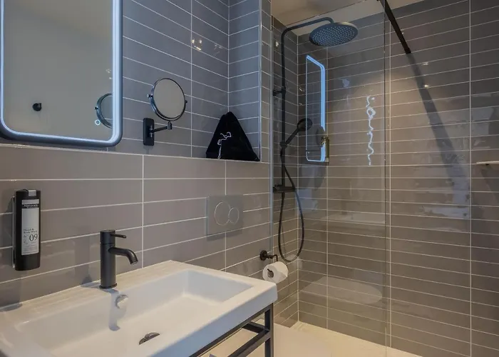 Ferdinand Hotel Tours